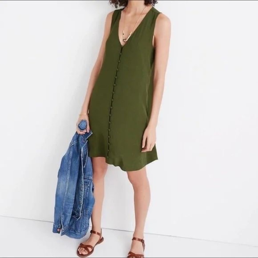 Heather Button-Front Dress in Green